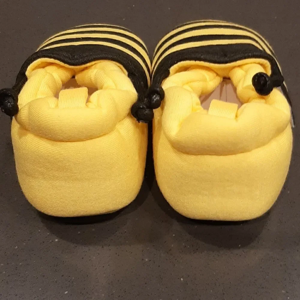 Bumble Bee Baby/Toddler Slippers. NEW